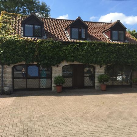 Villa The Old Coach House At Byre House à Coalpit Heath Extérieur photo